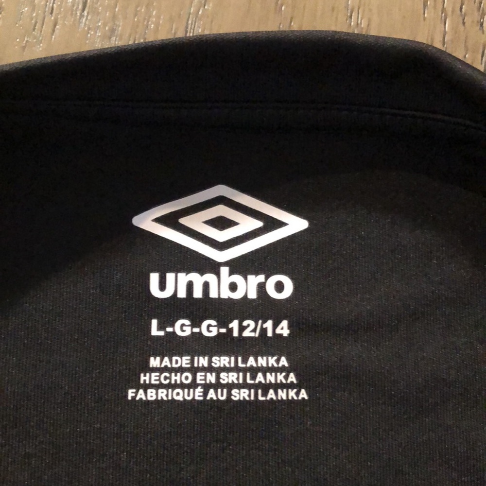 Boys 12/14 large Umbro T-shirt - Picture 4 of 5